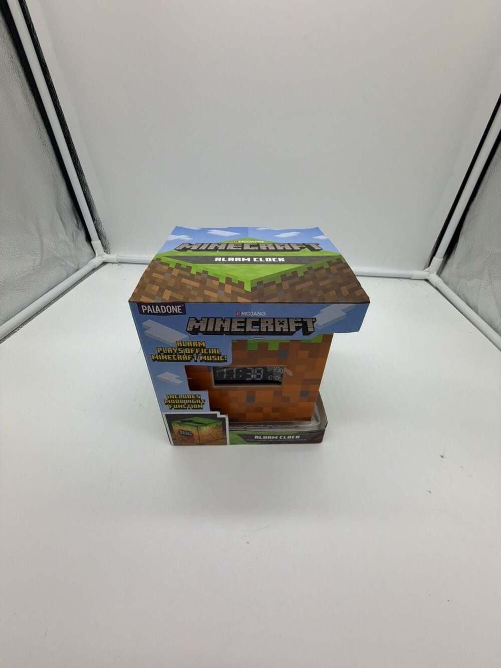 Paladone Minecraft Grass Block Alarm Clock with Mood Light and Game Music